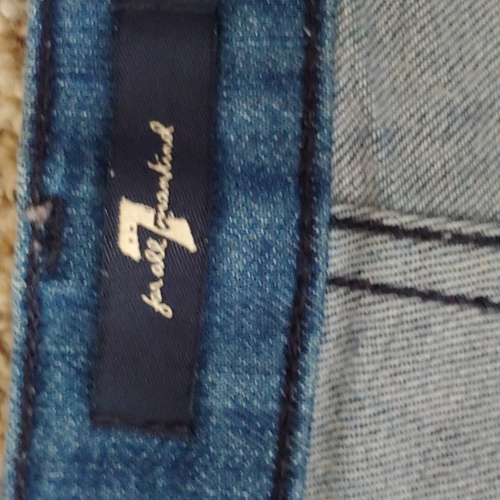 7 FOR ALL MANKIND DENIM SHORTS - Picture 10 of 13